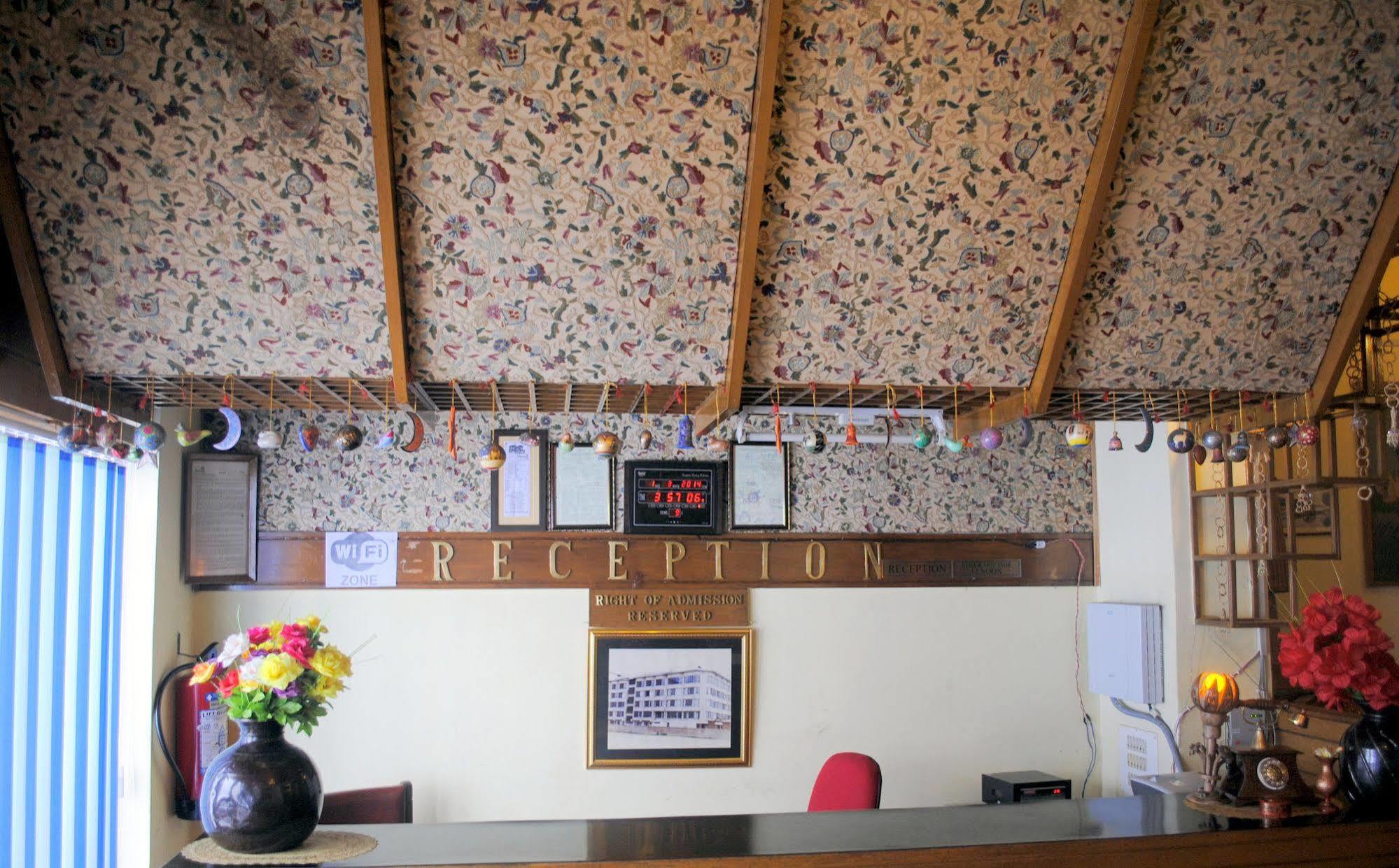 Welcome Hotel Gulmarg Eksteriør bilde